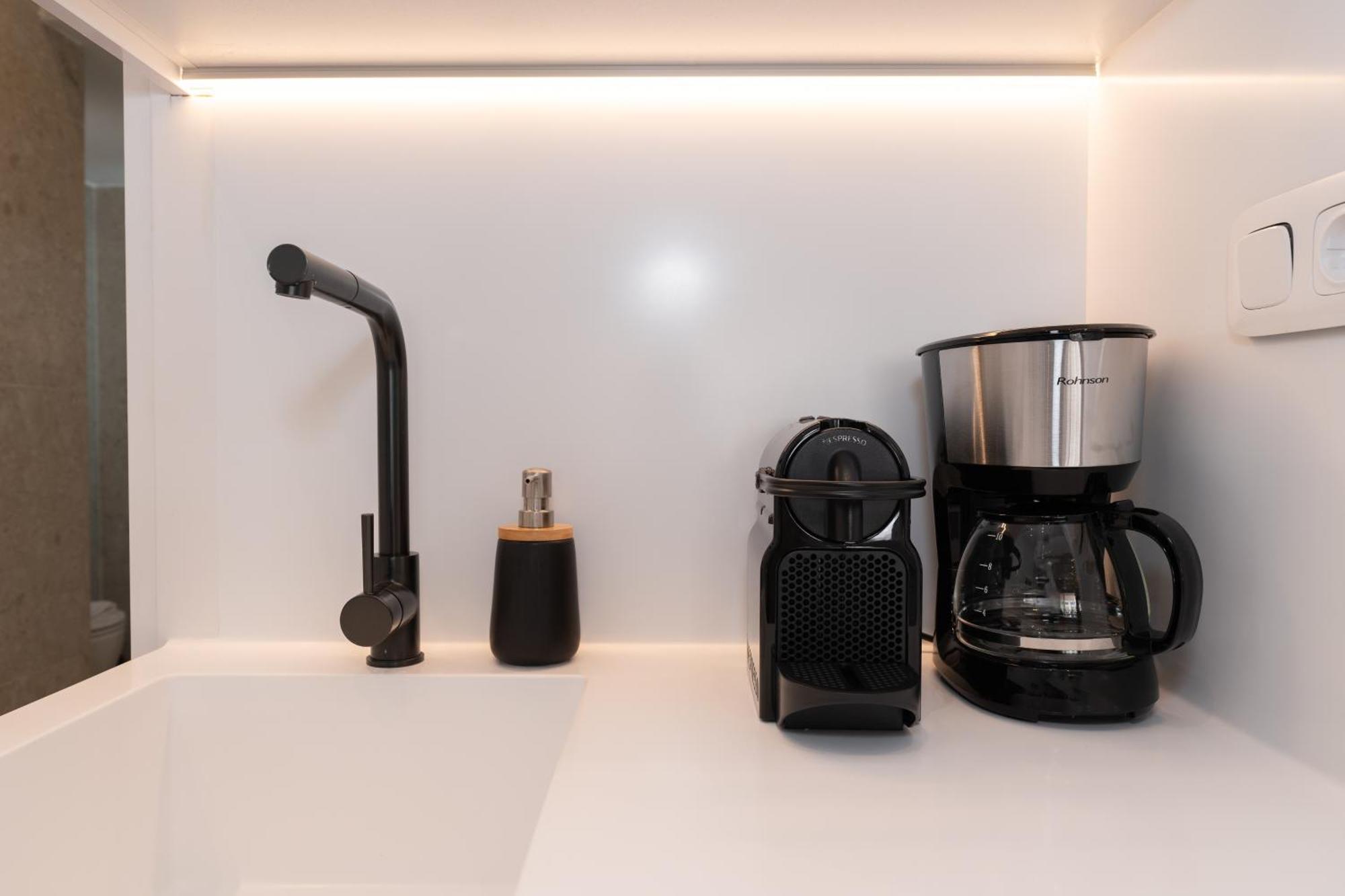 Retreat, Stylish 1-bedroom With Full Amenities Athen