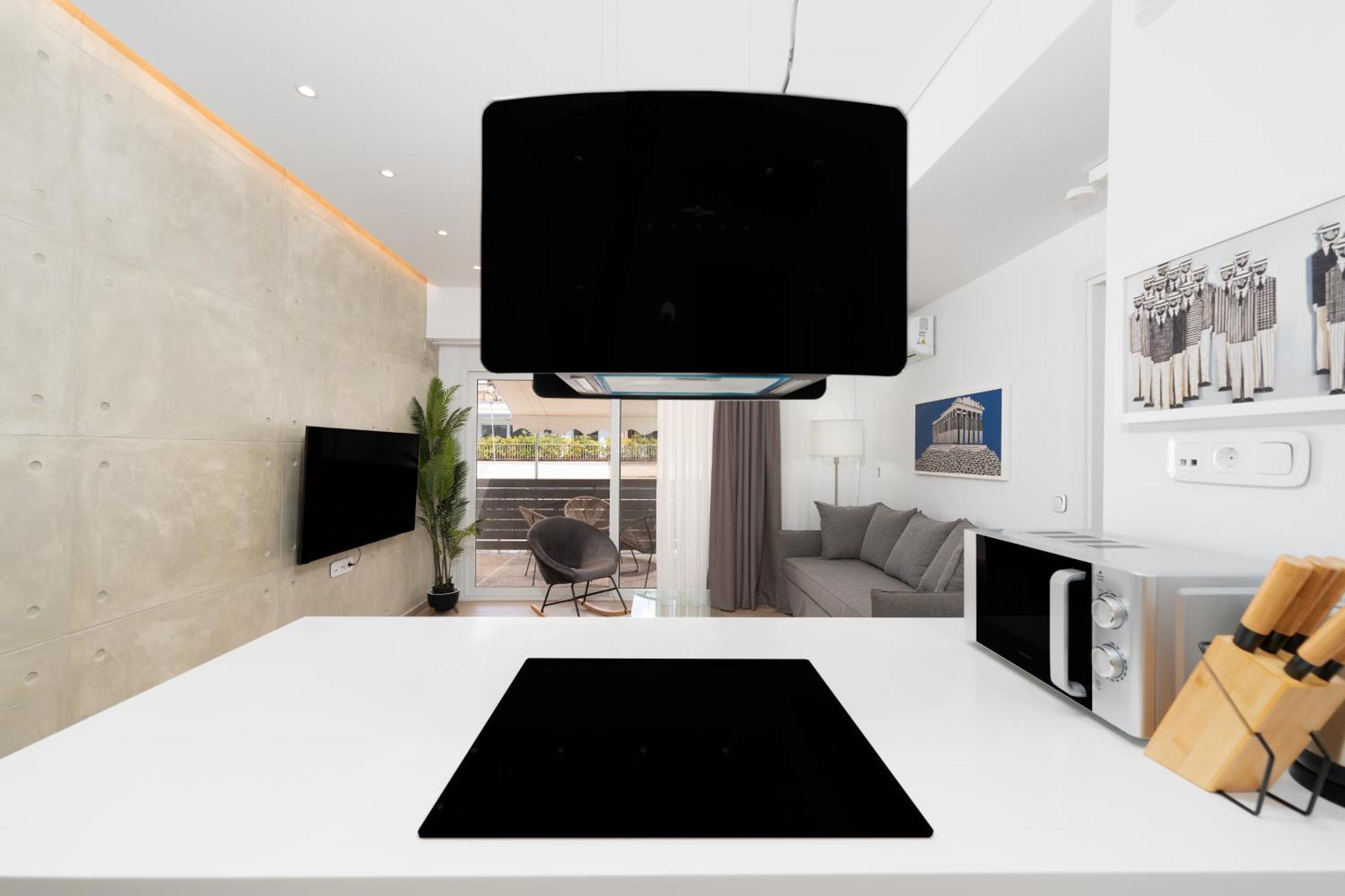 Retreat, Stylish 1-bedroom With Full Amenities Apartment Athen