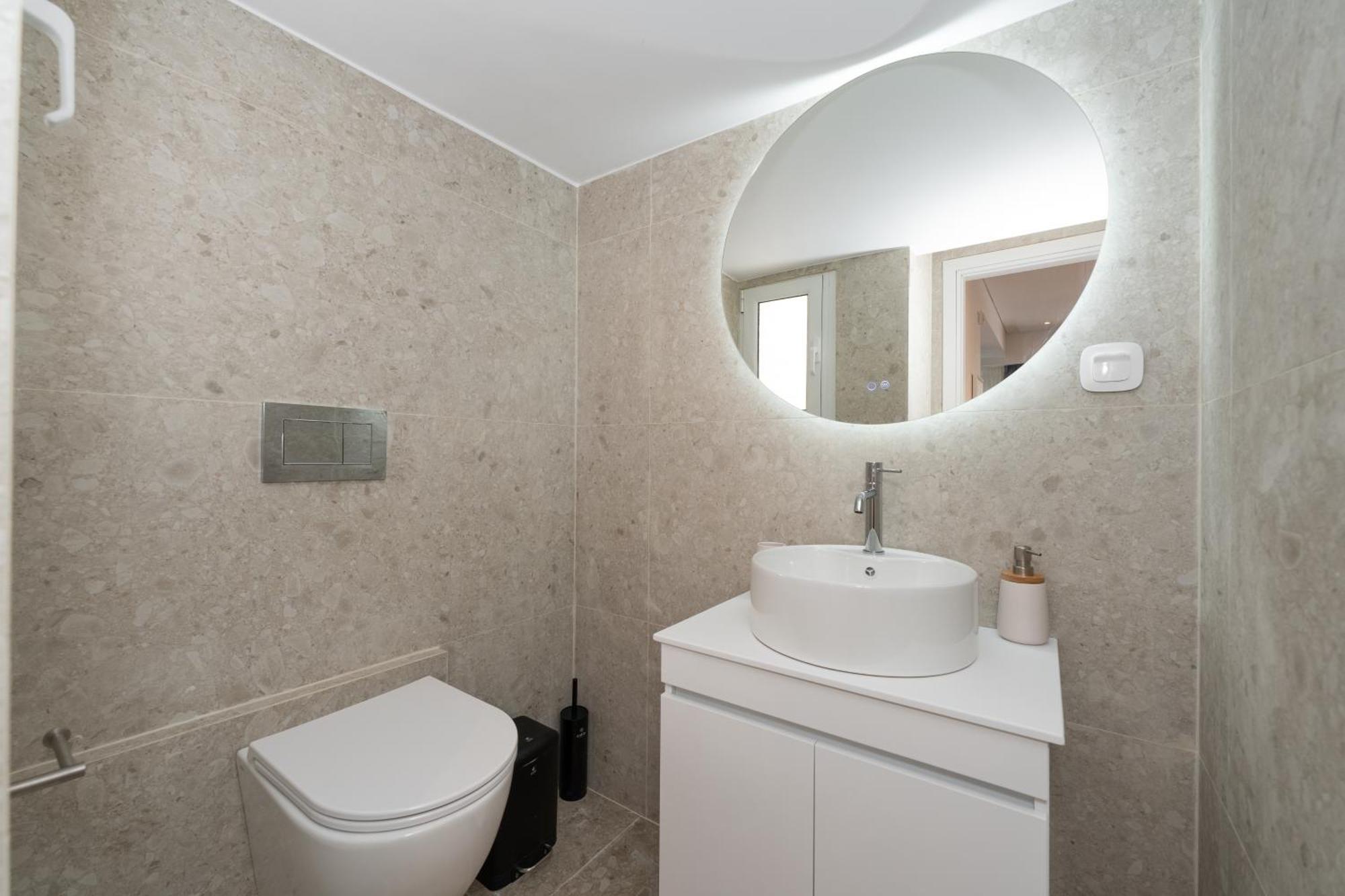 Apartment Retreat, Stylish 1-bedroom With Full Amenities