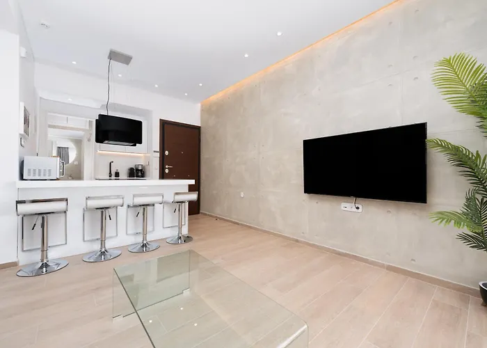 Central Athens Retreat, Stylish 1-Bedroom With Full Amenities